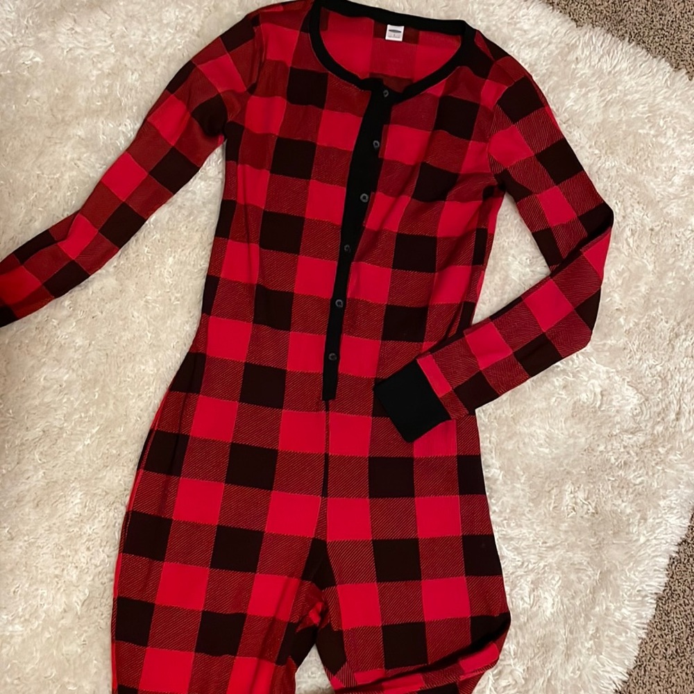 Old Navy Onesie 🎄
